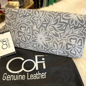 Cofi Leathers crossbody/ wristlet NWT